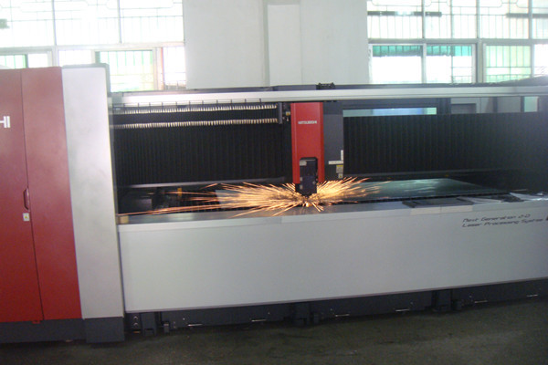 laser cutting sheet metal.jpg